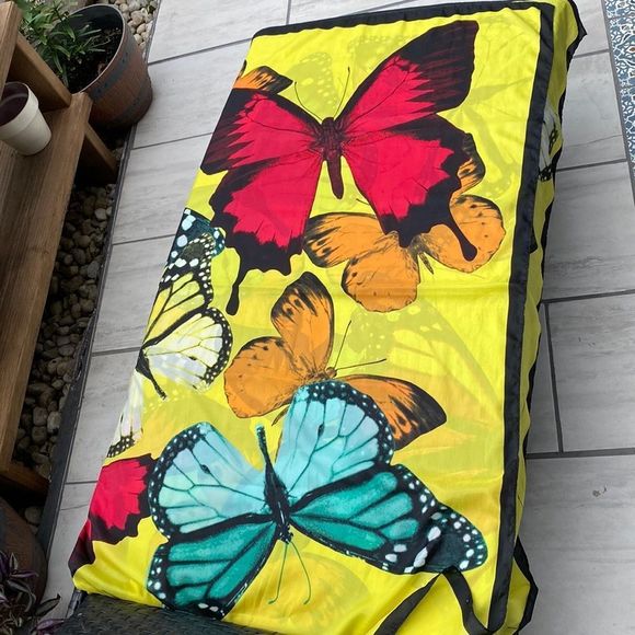 Butterfly print beach shawl wrap​ - Picture 1 of 2